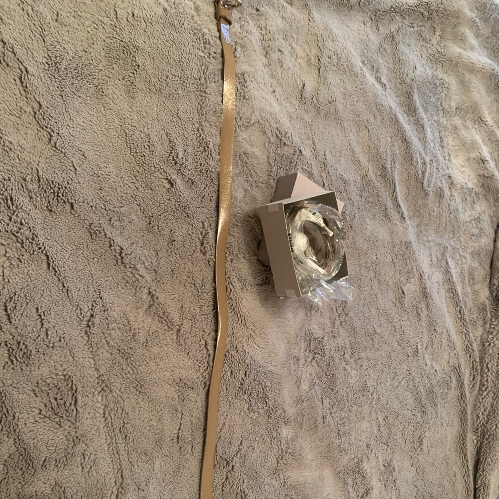 Club Monaco Lauren Patent Skinny Belt